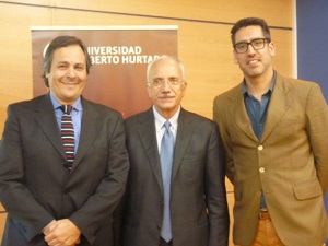 Fabián Pressacco, director  de Postgrados y Educación Continua, Leonardo Morlino e Ignacio Cienfuegos, Director del Departamento de Ciencia Política y Relaciones Internacionales. 