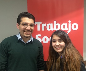 Óscar Navarrete, director de Trabajo Social junto a Diana Núñez.